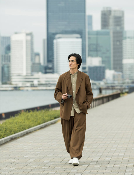 心地よい靴は、街と自分をつないでくれるナビゲーター「LIGHT X 2」と歩く東京