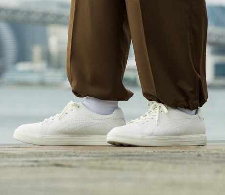 心地よい靴は、街と自分をつないでくれるナビゲーター「LIGHT X 2」と歩く東京